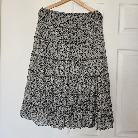 Max Studio Tiered Paisley Midi Skirt - Picture 5 of 5